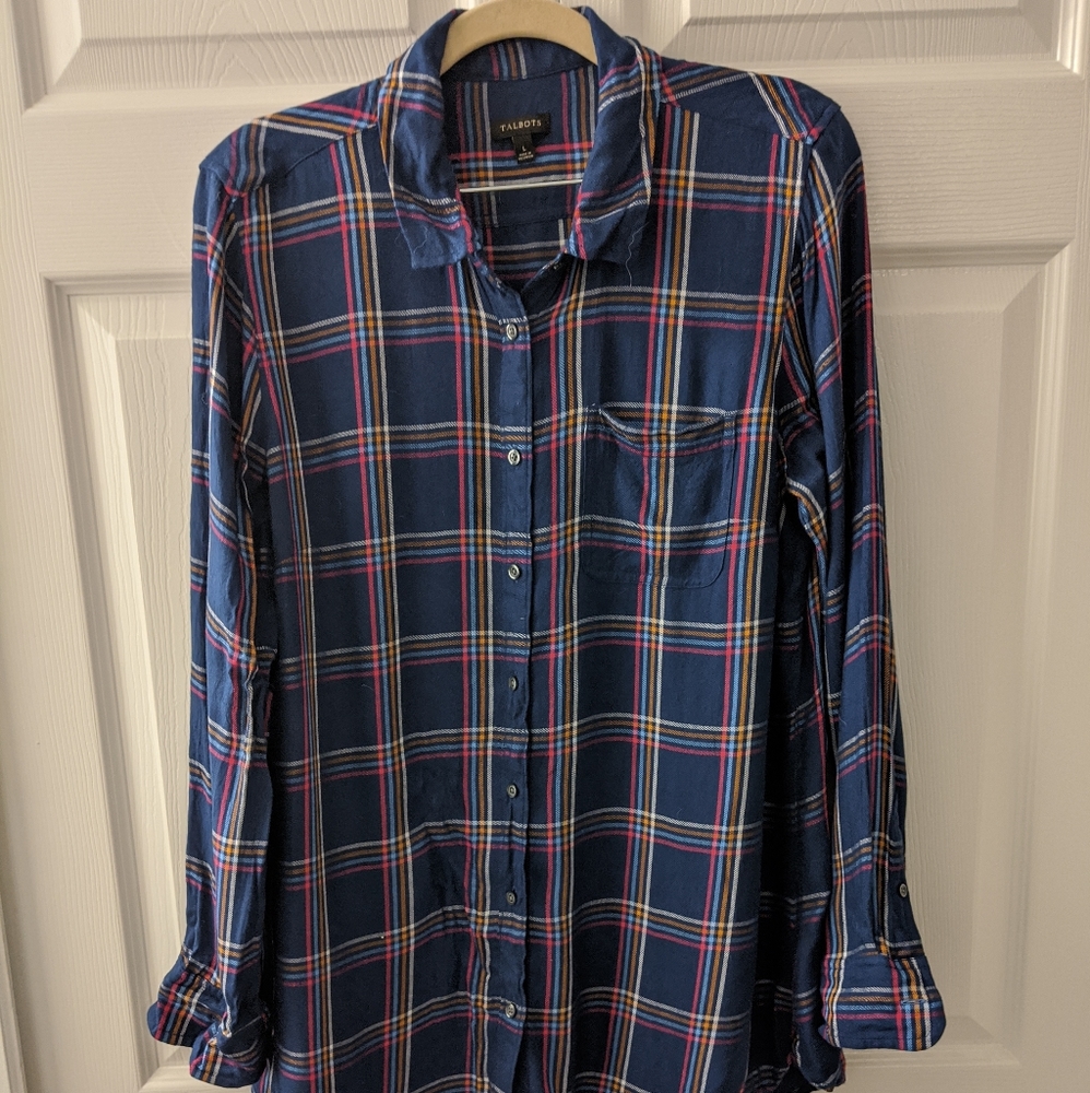 ⭐Talbots casual button up⭐